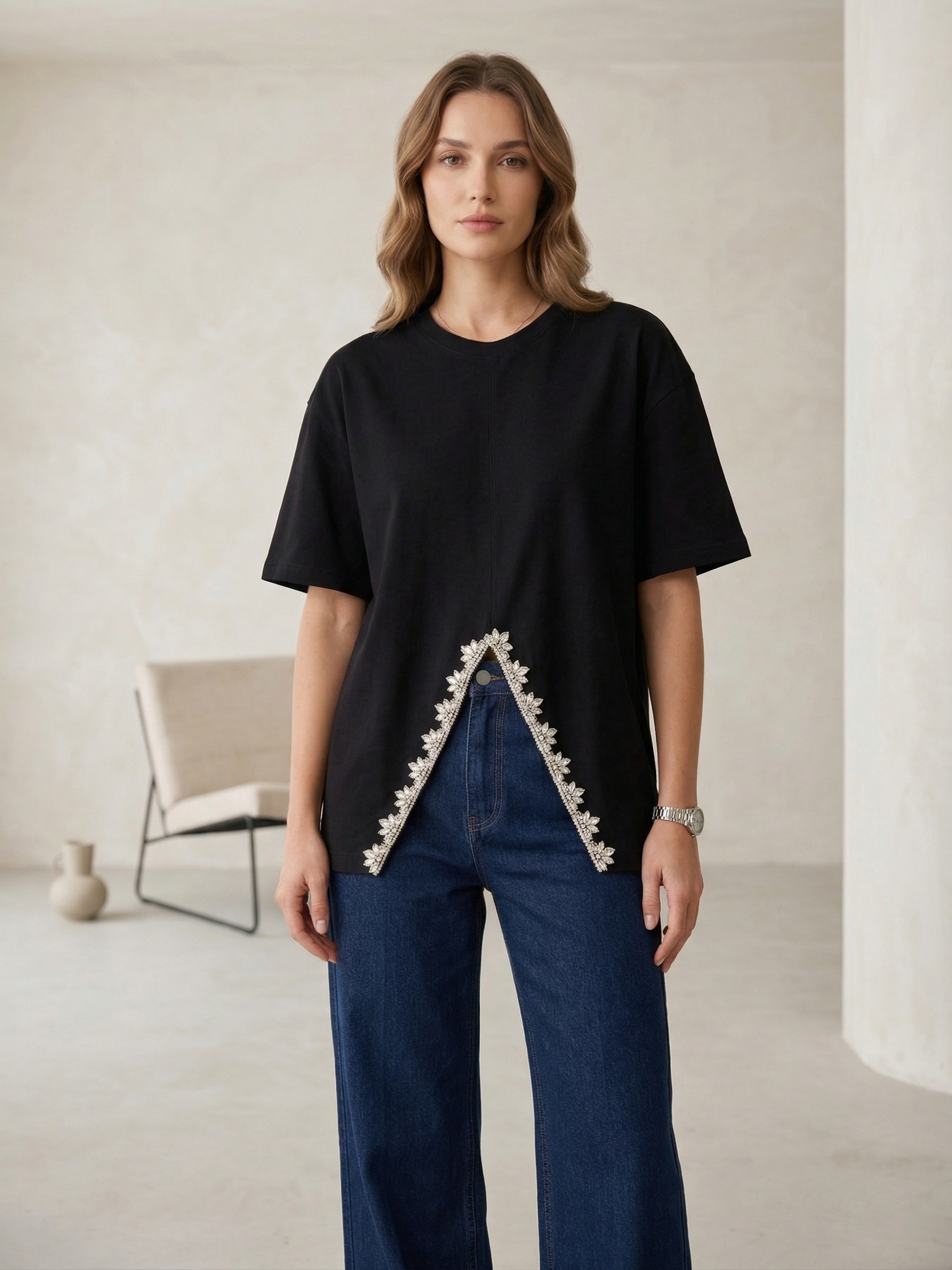 V Cut Oversize Diamonds Black T Shirt